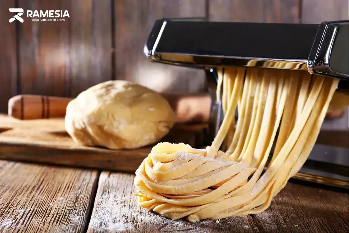 Alat Pembuat Mie Alat pembuat mie ukuran kecil