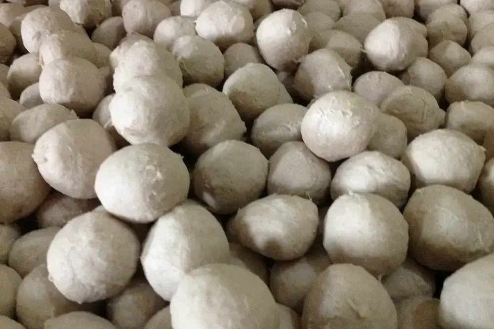 Bakso Sapi Bulat Bakso sapi bulat siap disajikan