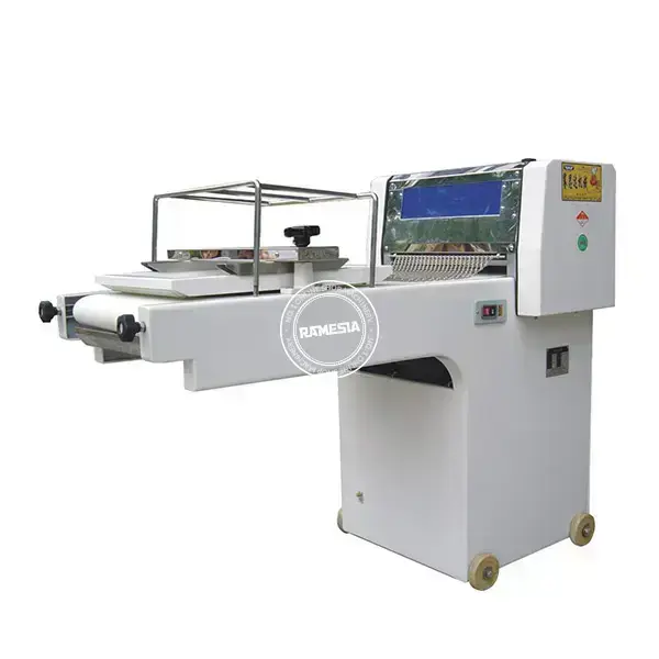 Bread moulder untuk menggulung adonan roti